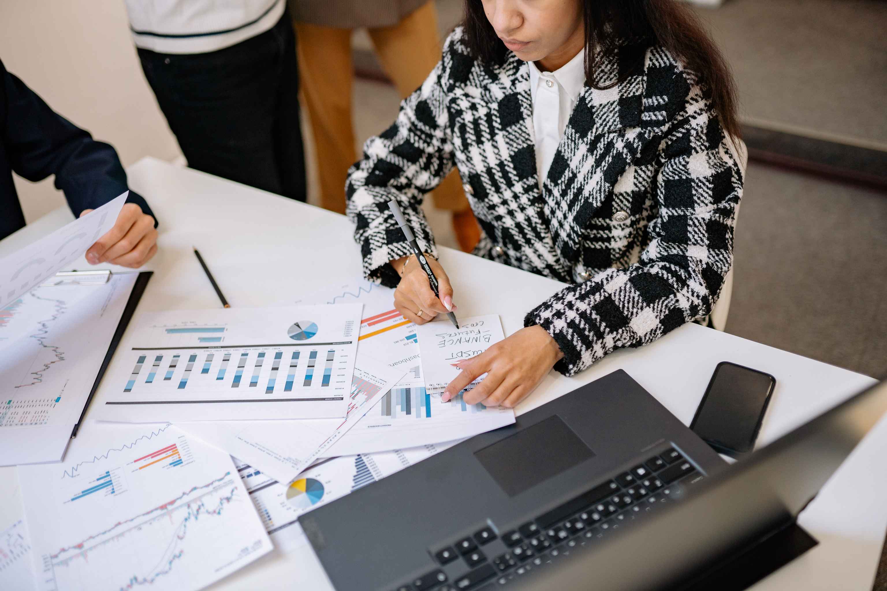  外貿公司一般都用什么軟件管理客戶？