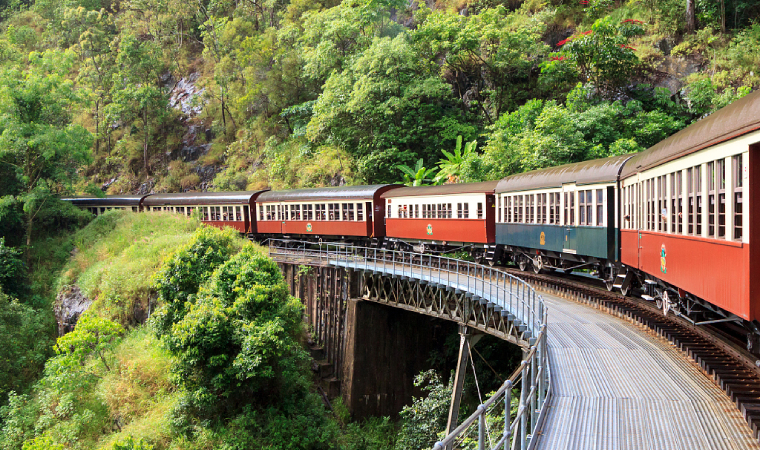 甘肅開年首趟中歐班列遠(yuǎn)赴德國 出口包括汽車零部件、高純度鎂錠等貨物